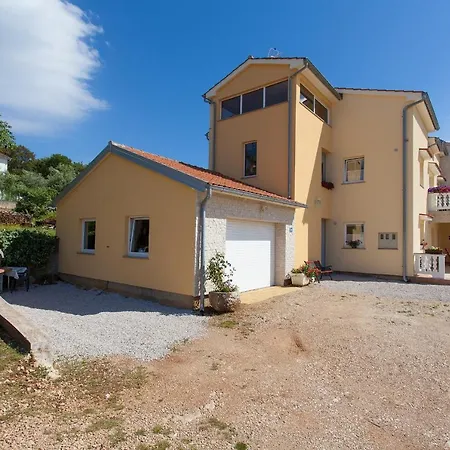 Apartment Sandra